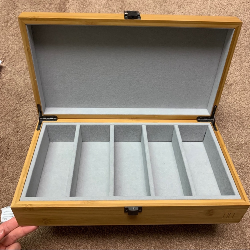 Large jewelry storage box